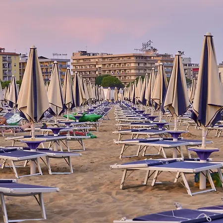 Modern In A Fantastic - Beahost * Bibione