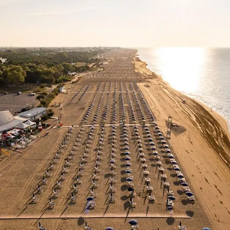 Modern In A Fantastic - Beahost * Bibione